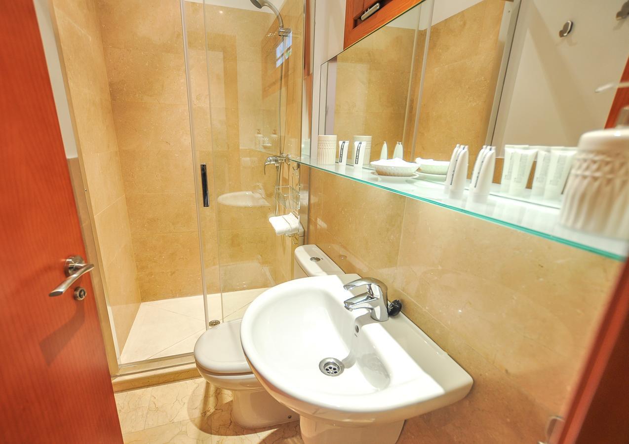 Renthas Vid Loft Apartment Malaga Exterior photo