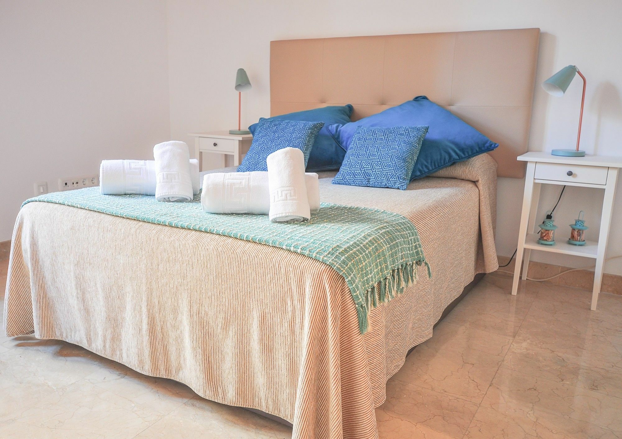Renthas Vid Loft Apartment Malaga Exterior photo